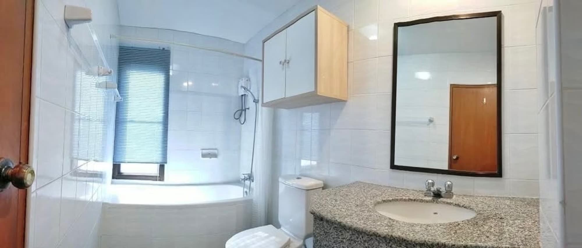 3 Bed House for Rent in Hang Dong - Image 6