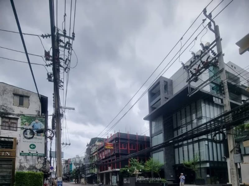 3 Bed Commercial for Rent and Sale in Khlong Toei