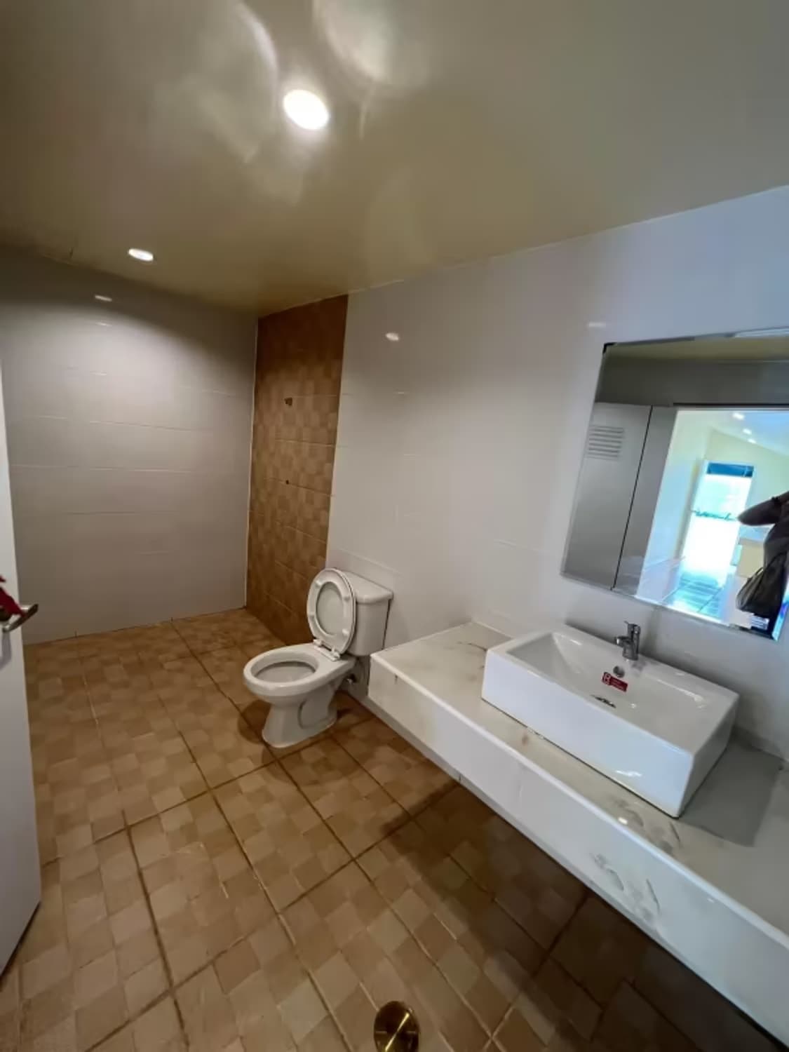 2 Bedroom House - Image 3