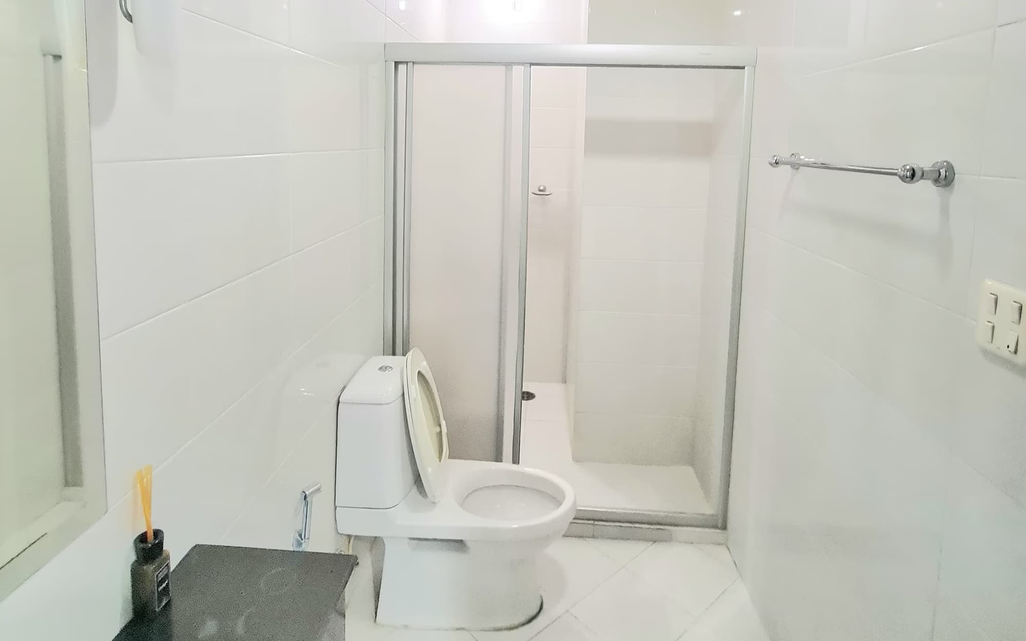 2 Bed Condo for Rent and Sale  Near Asok BTS - Image 8
