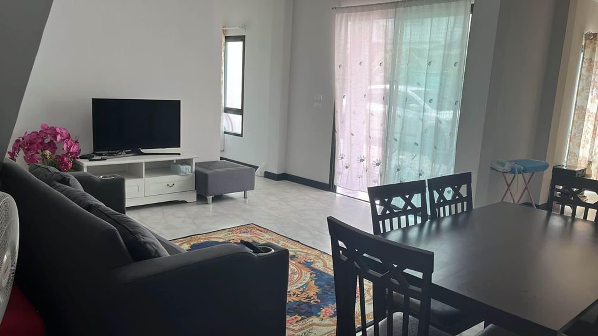4 Bed House for Rent in Mae Rim - Image 2