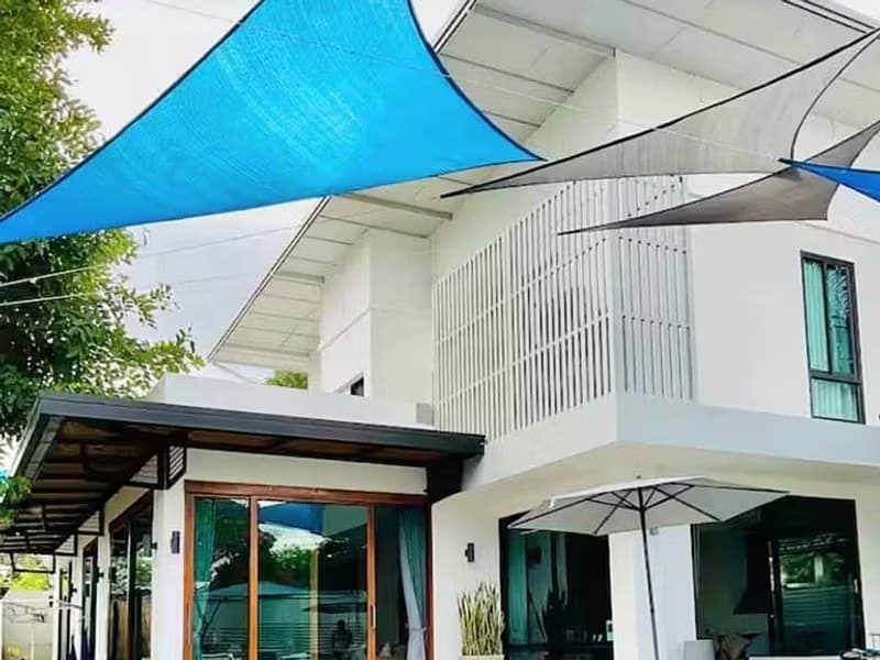 6 Bed House for Rent in San Sai
