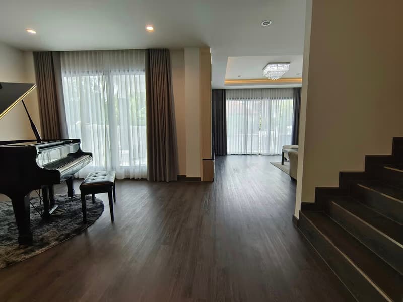 House for Rent, Sale in Watthana.