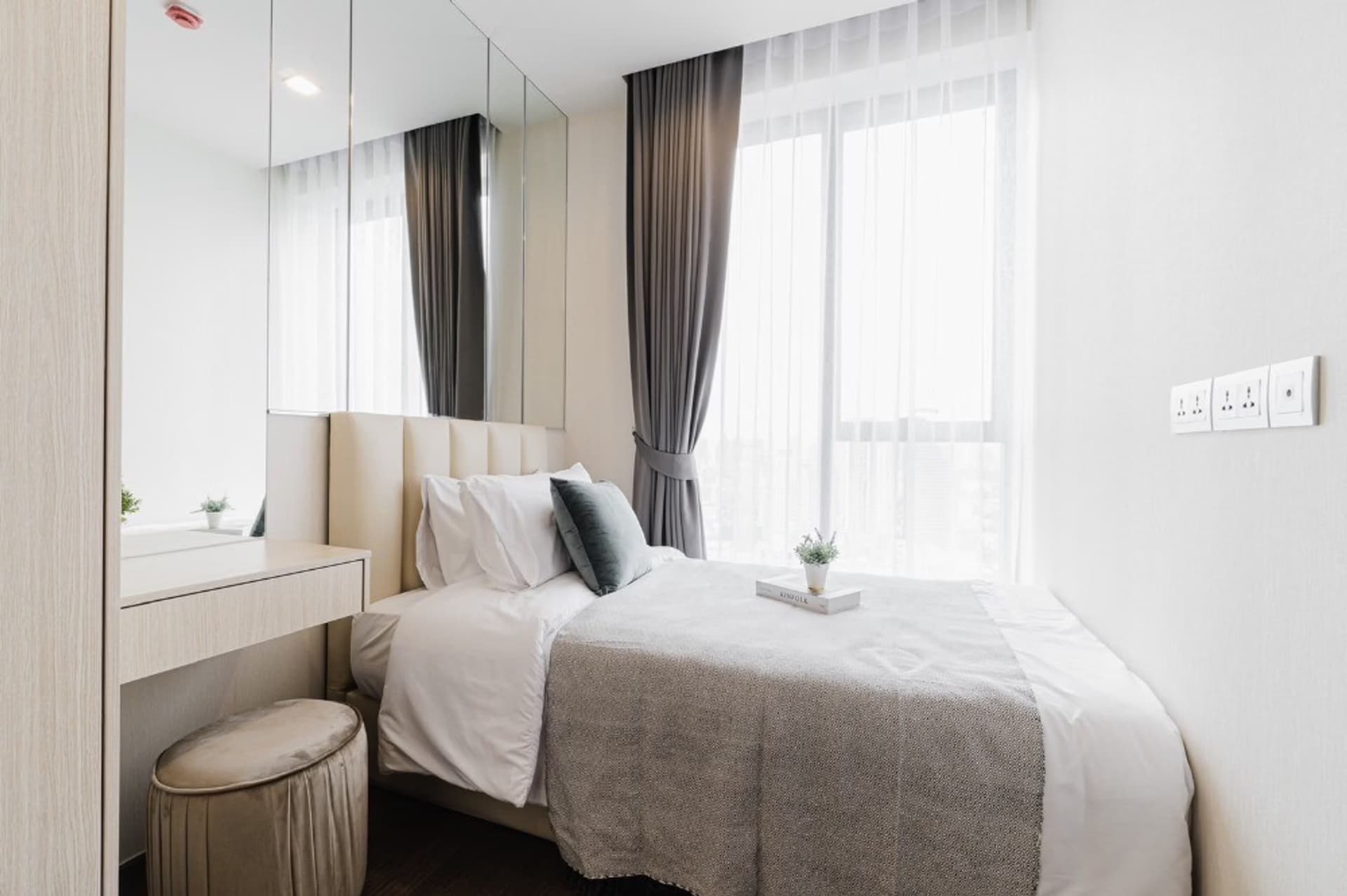 2 Bed Condo for Rent in undefined - Image 8
