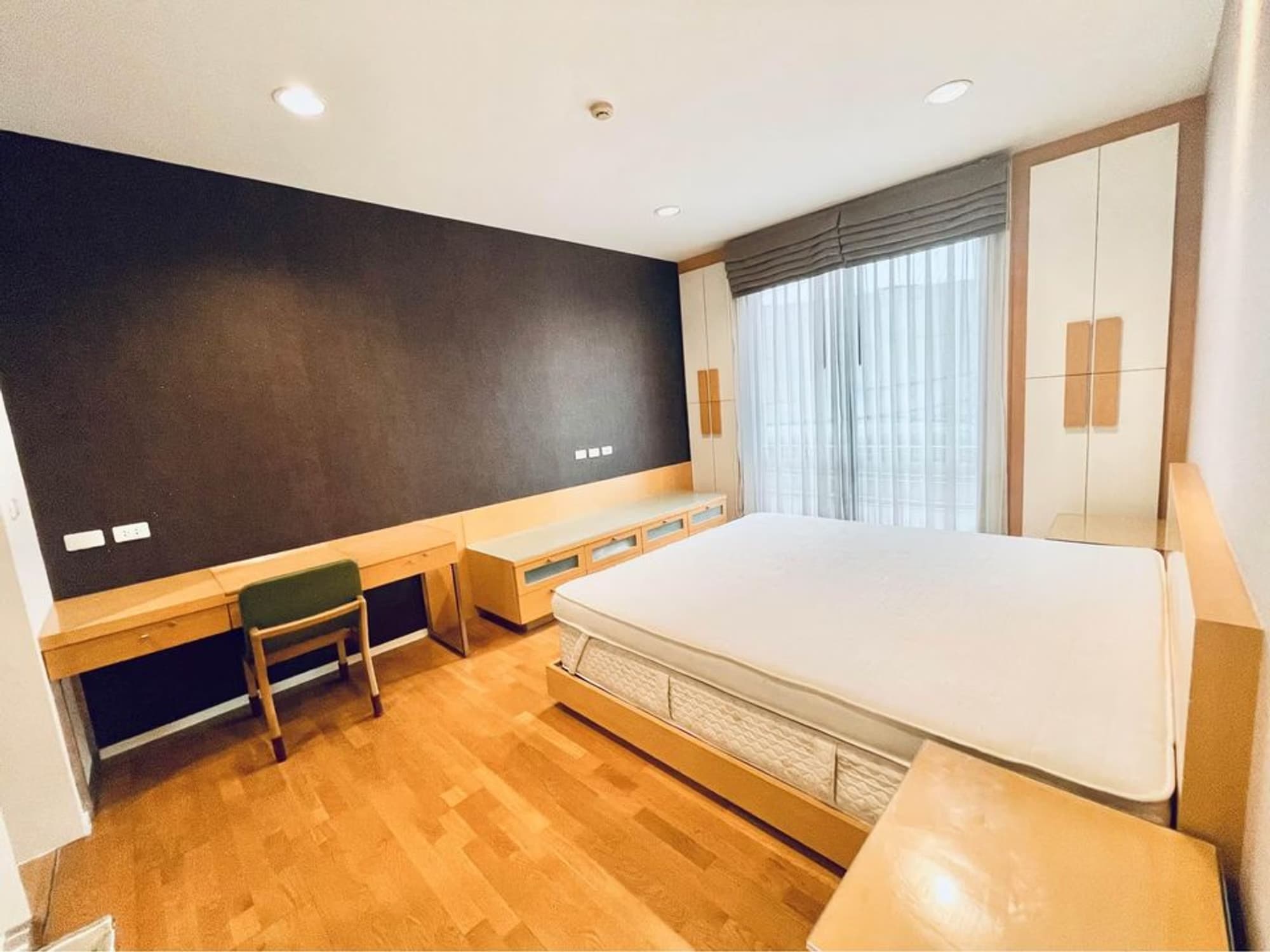 2 ห้องนอน Condo สำหรับ จำหน่าย ใกล้ Thailand Cultural Centre MRT - Image 6