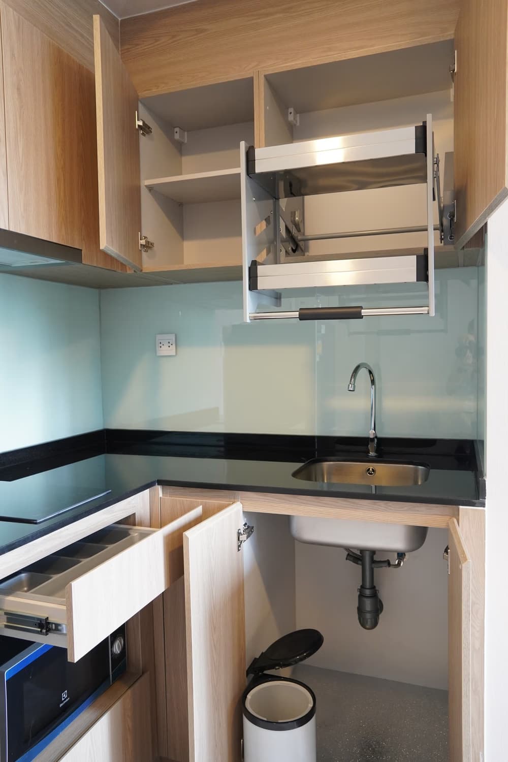 Chambers On Nut Station - Image 10