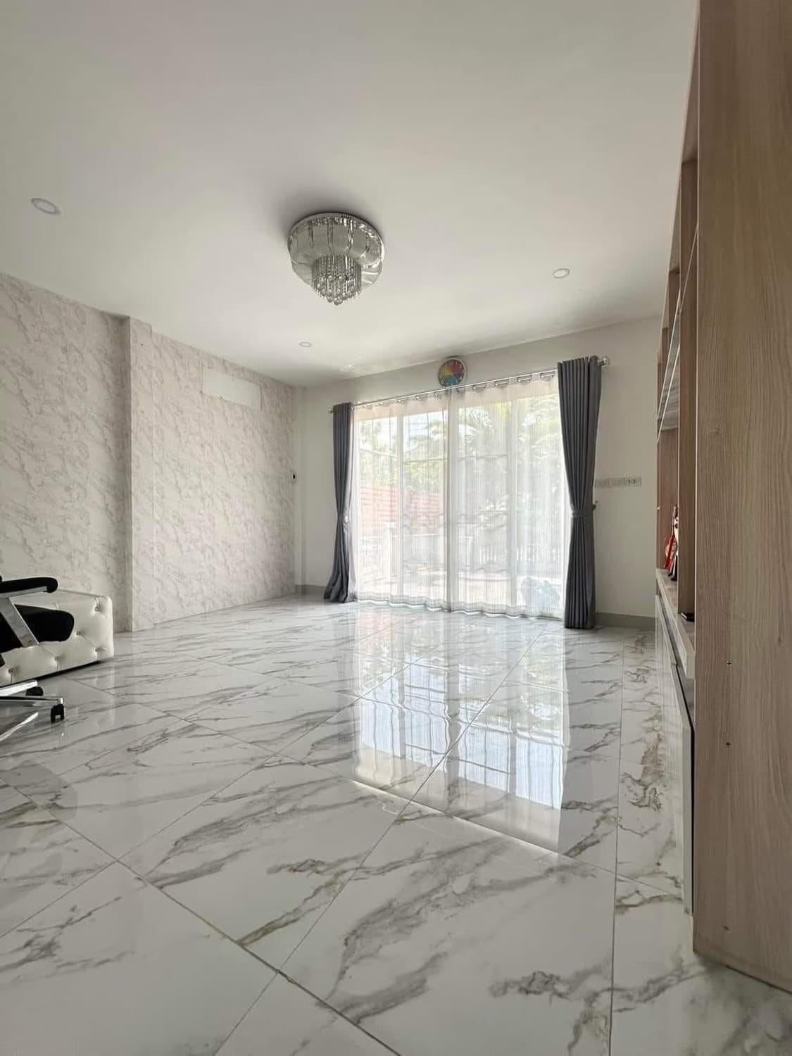 4 Bed House for Sale in San Sai District - Image 7