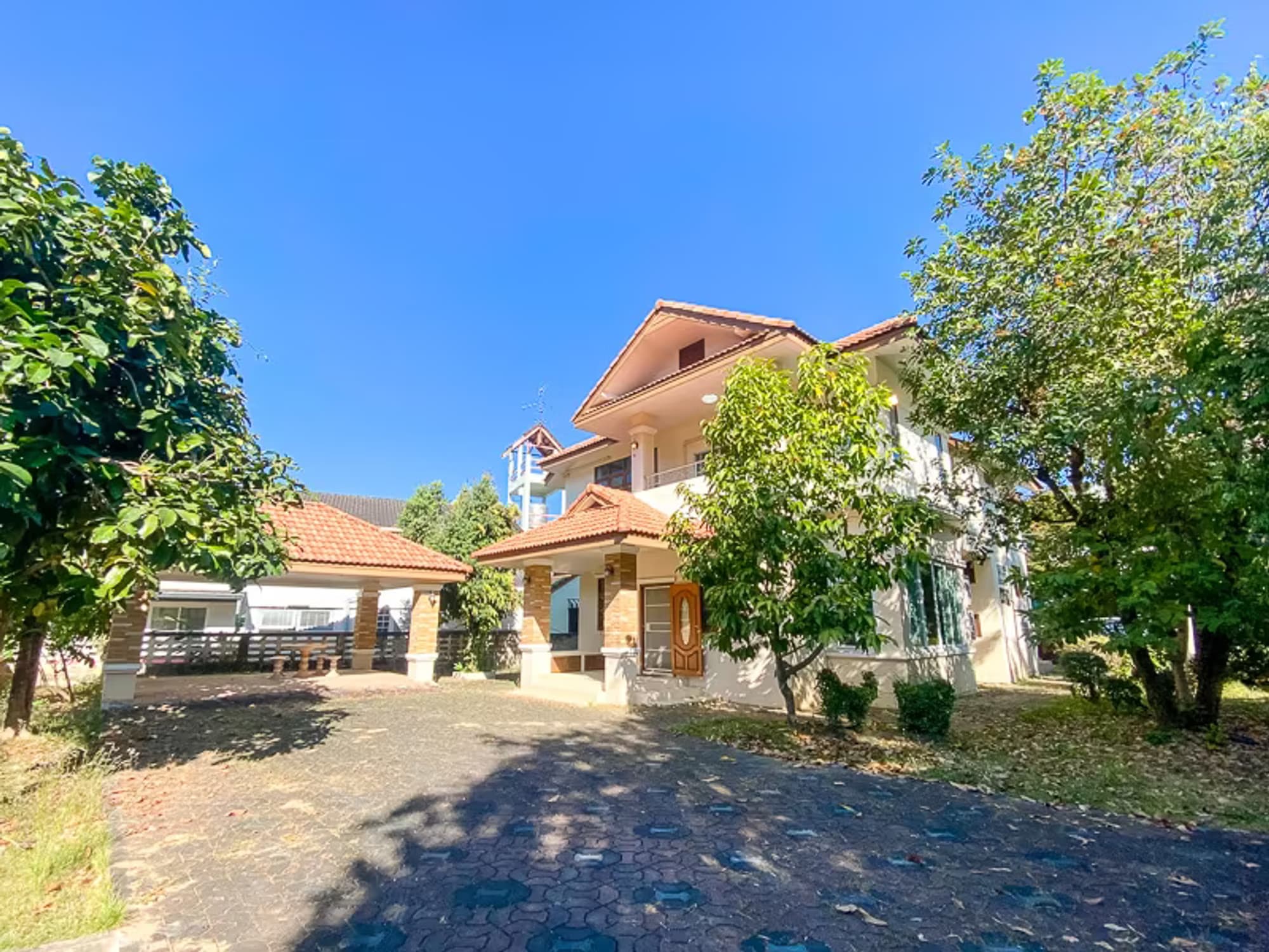 4 Bedroom House - Image 1