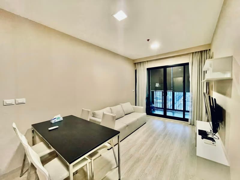 2 Bed Condo for Rent and Sale  Near Phra Ram 9 MRT