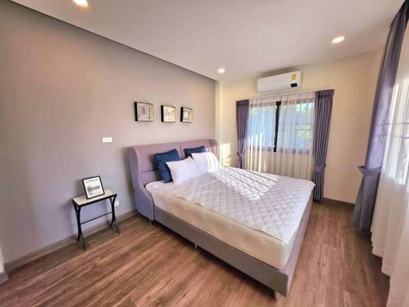 5 Bed House for Rent in San Sai District