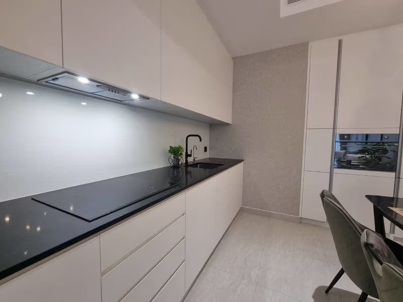 2 Bed Condo for Rent in Bang Rak