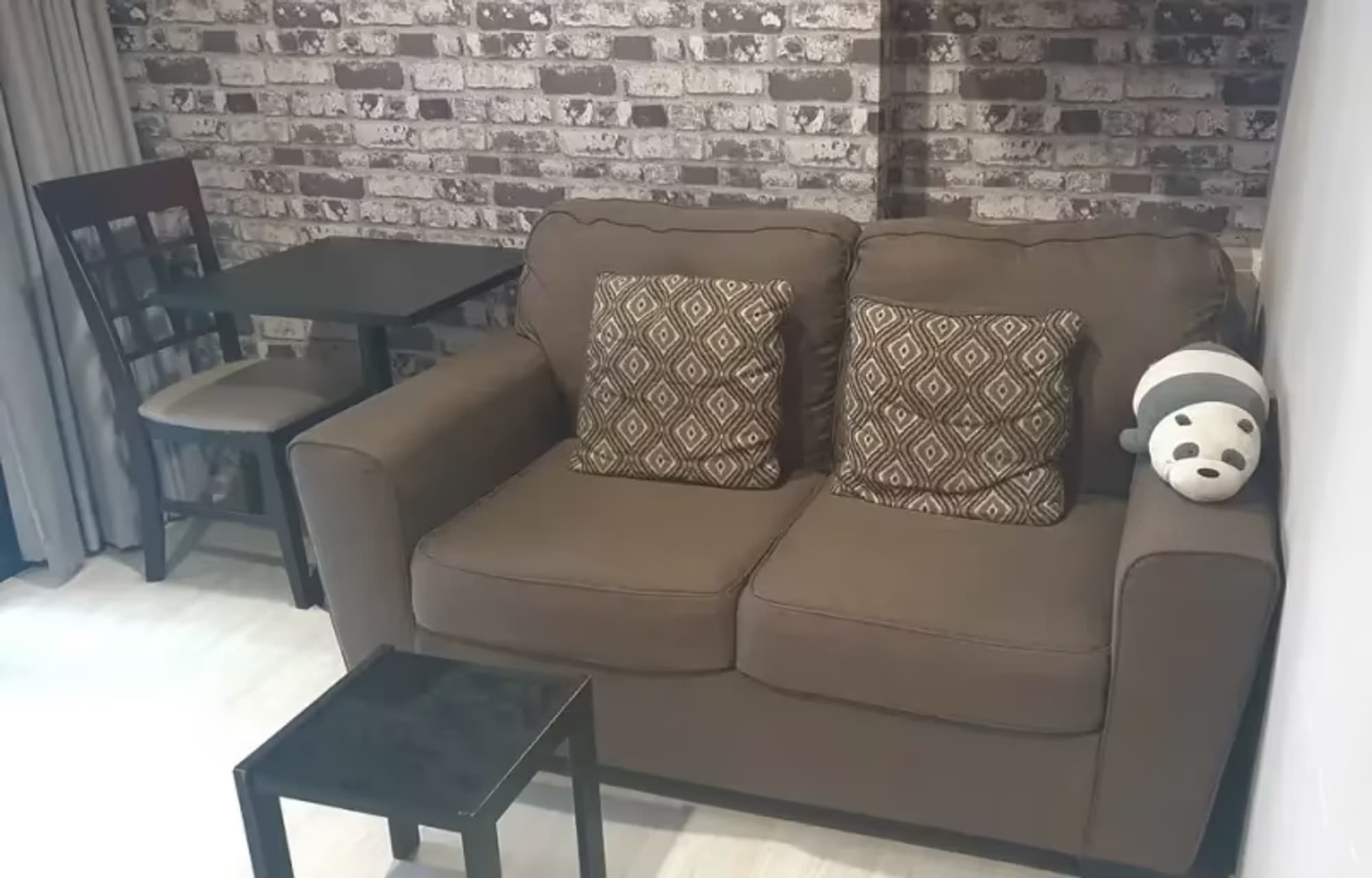 1 Bedroom Condo - Image 4
