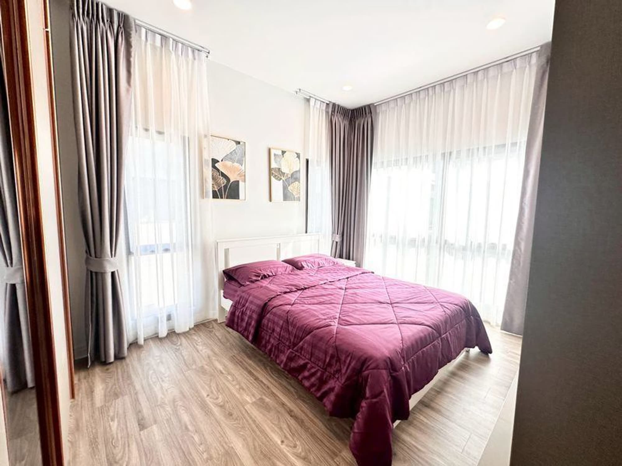 4 Bed House for Rent in Bang Kapi - Image 8