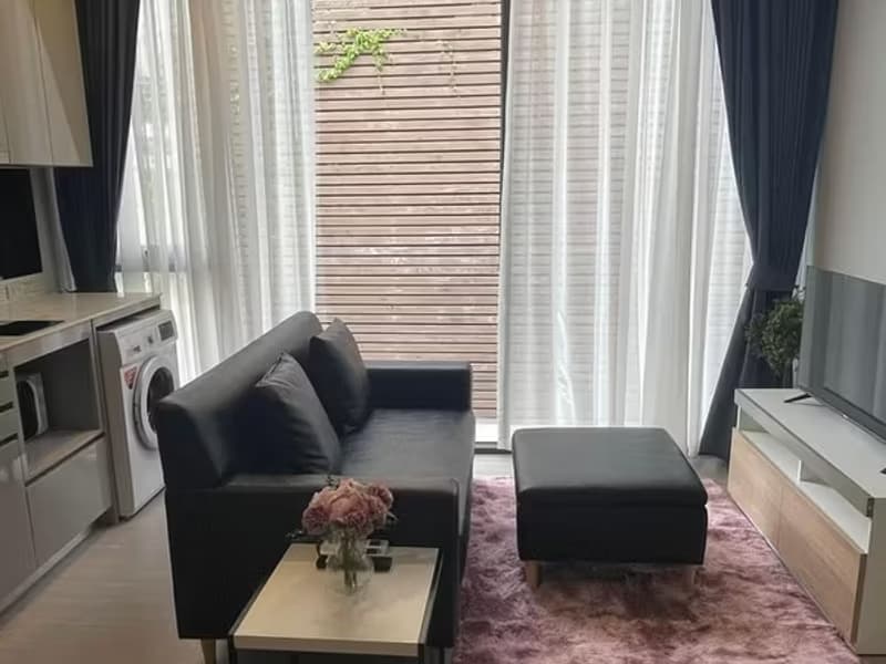 1 Bedroom Condo