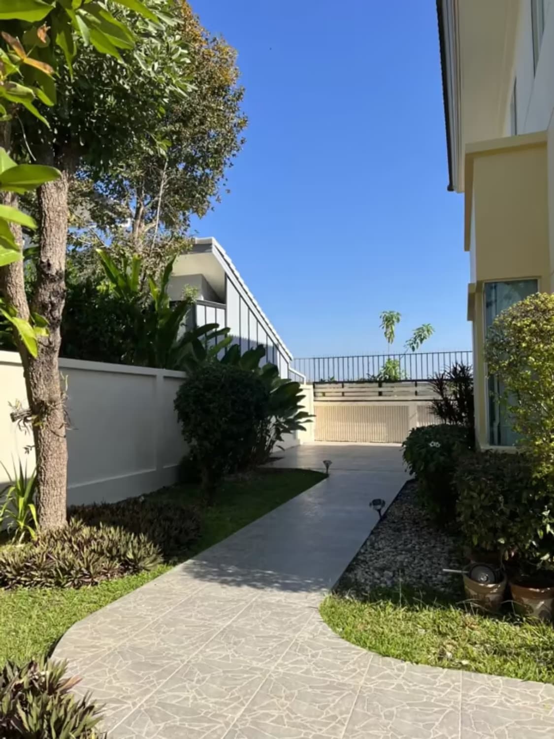 3 Bedroom House - Image 4