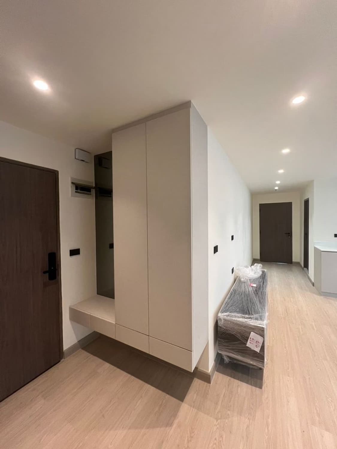 1 Bed Condo for Sale  Near Asok BTS - Image 6