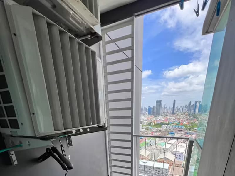 1 Bedroom Condo
