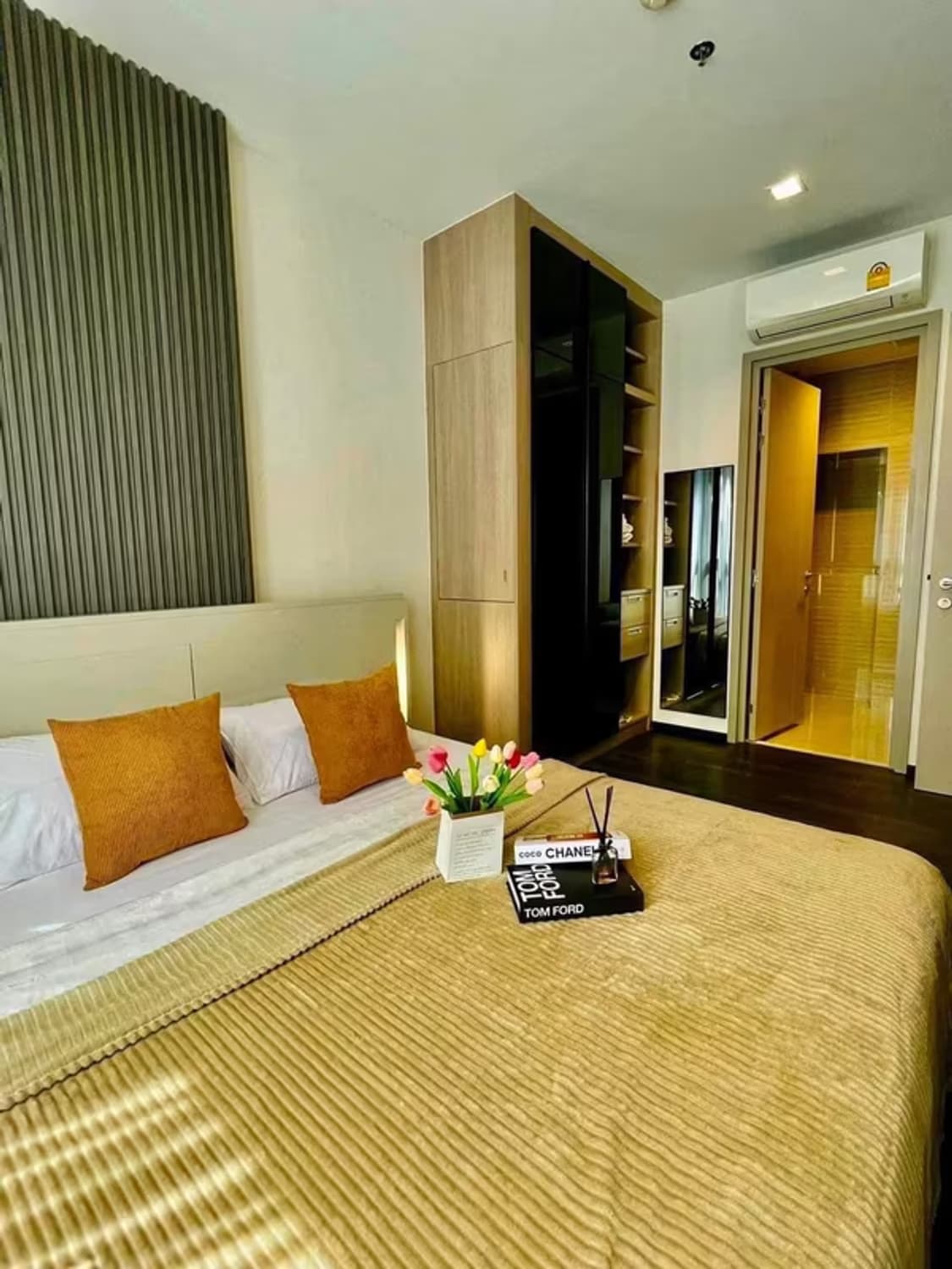 Condo for Sale at The Line Asoke - Ratchada - Image 2