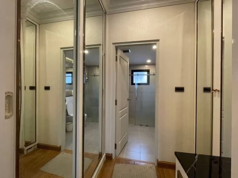 4 Bed House for Sale in Bang Phli