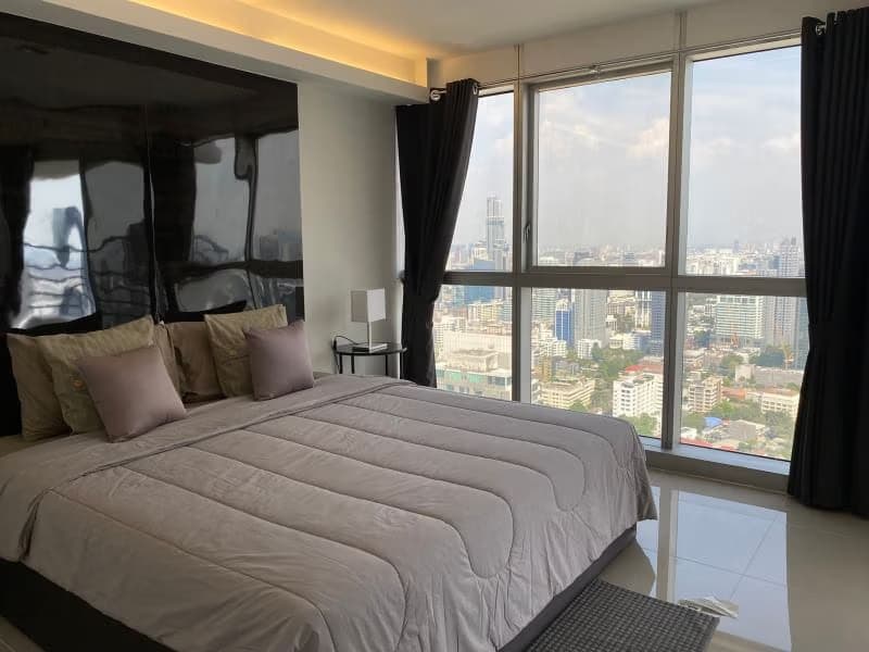 4 Bed condo for Rent  near undefined