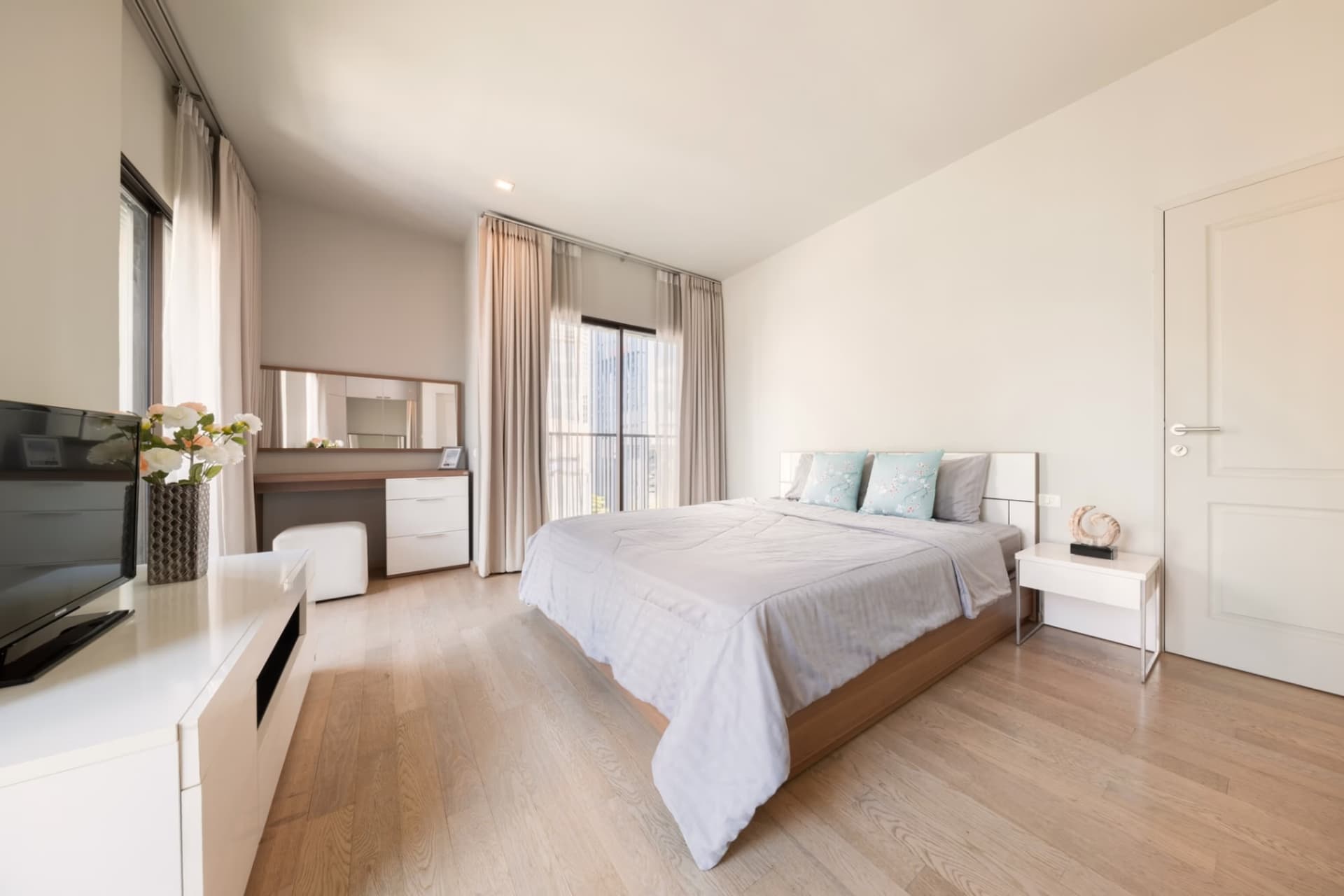 1 Bed Condo for Rent in Khlong Toei - Image 7