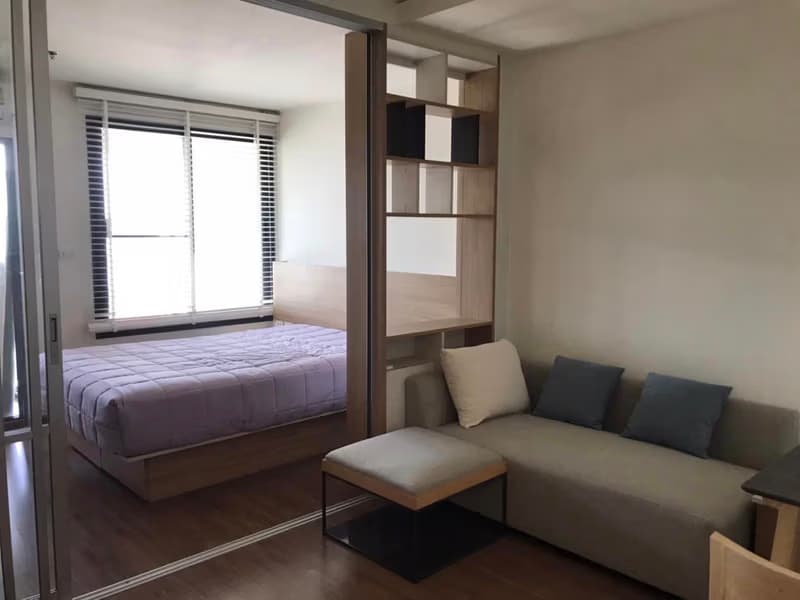 1 Bed Condo for Rent  Near Surasak BTS
