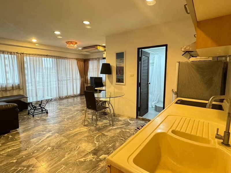 1 Bed Condo for Rent in Khlong Toei