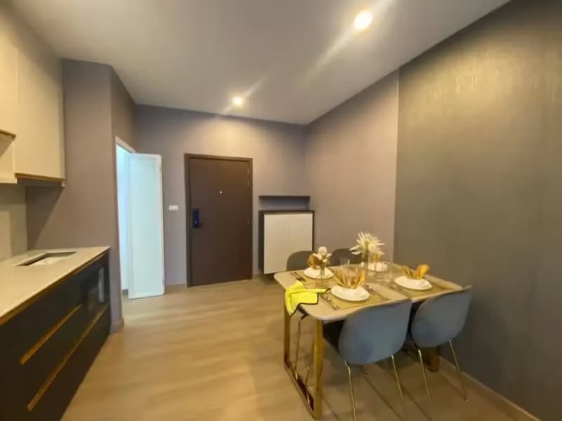 1 Bedroom Condo