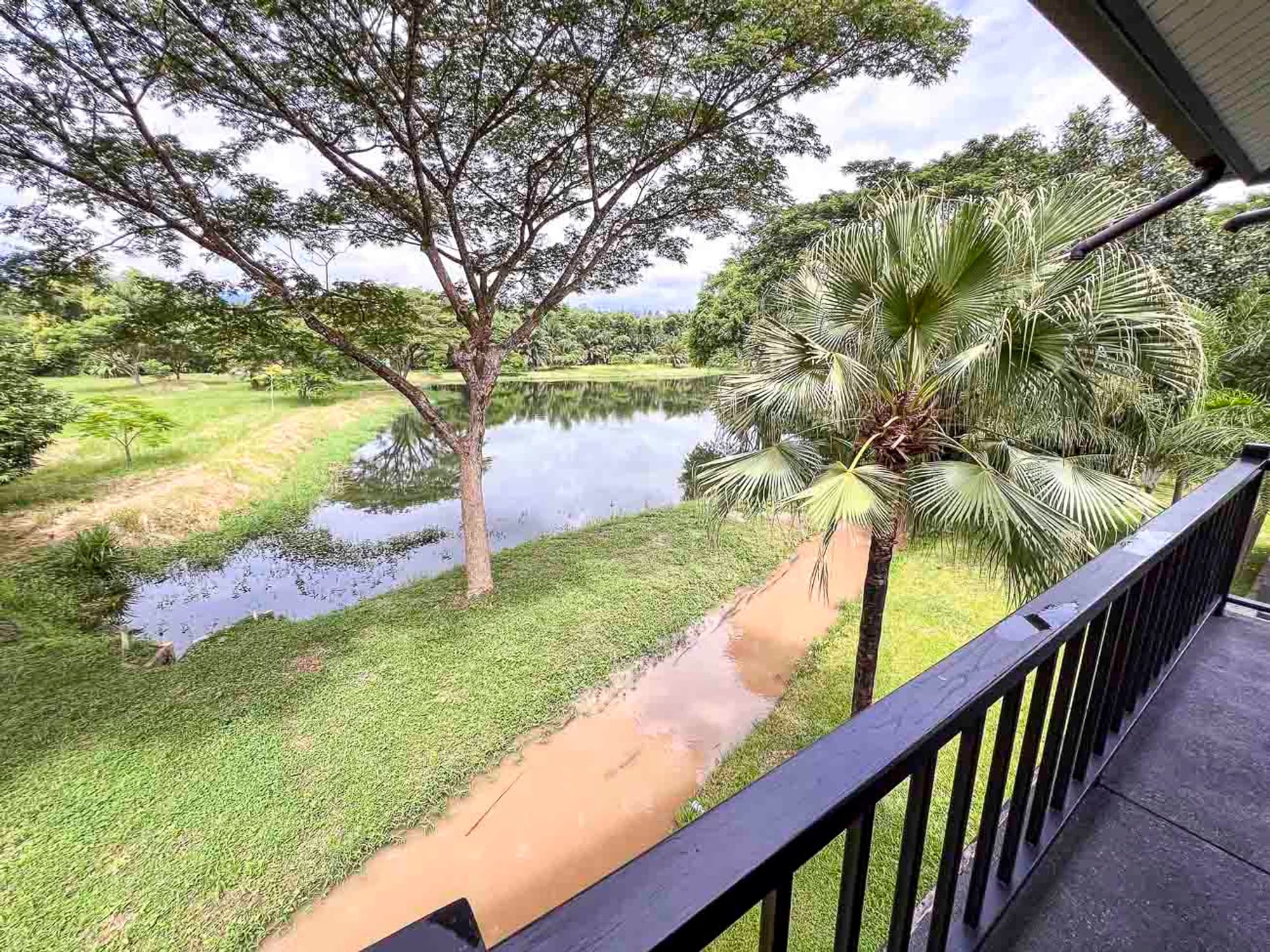 Luxury Lakeside Home for Sale in Mae RIm - Image 37