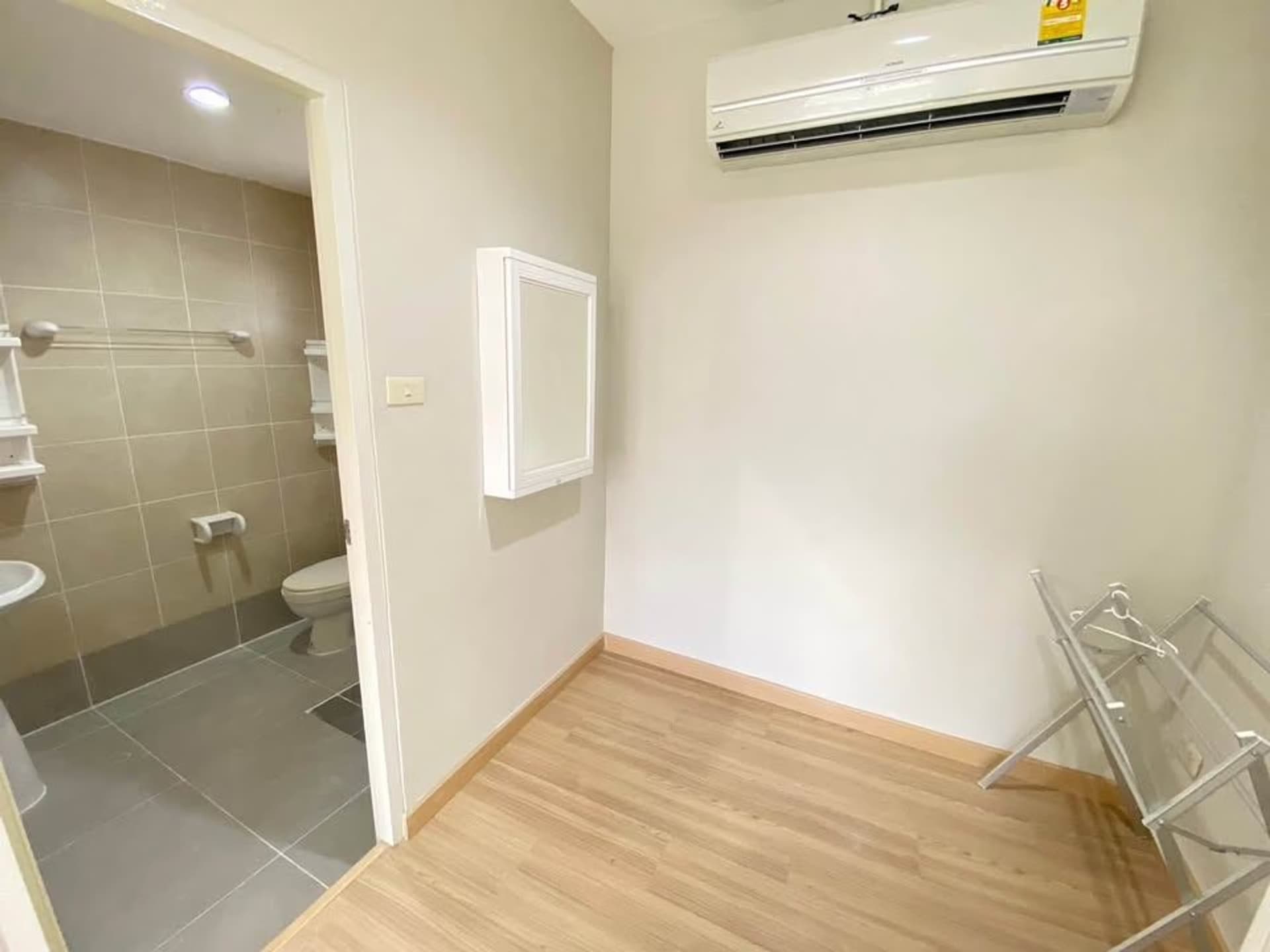3 Bed House for Rent in San Sai - Image 12