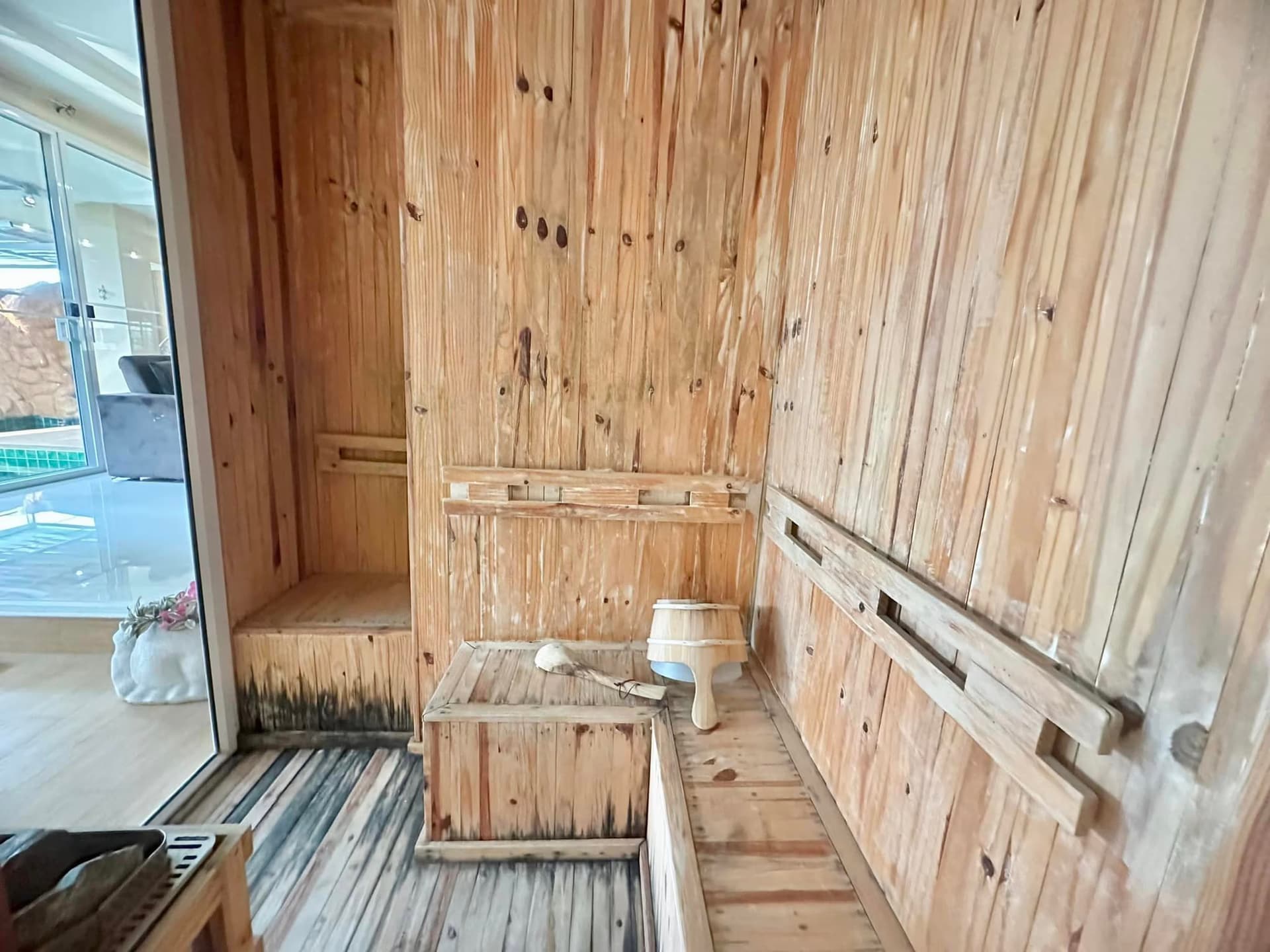 2 Bedroom House - Image 10