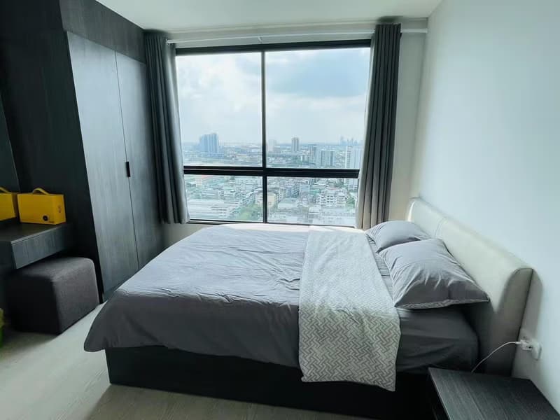1 Bedroom Condo