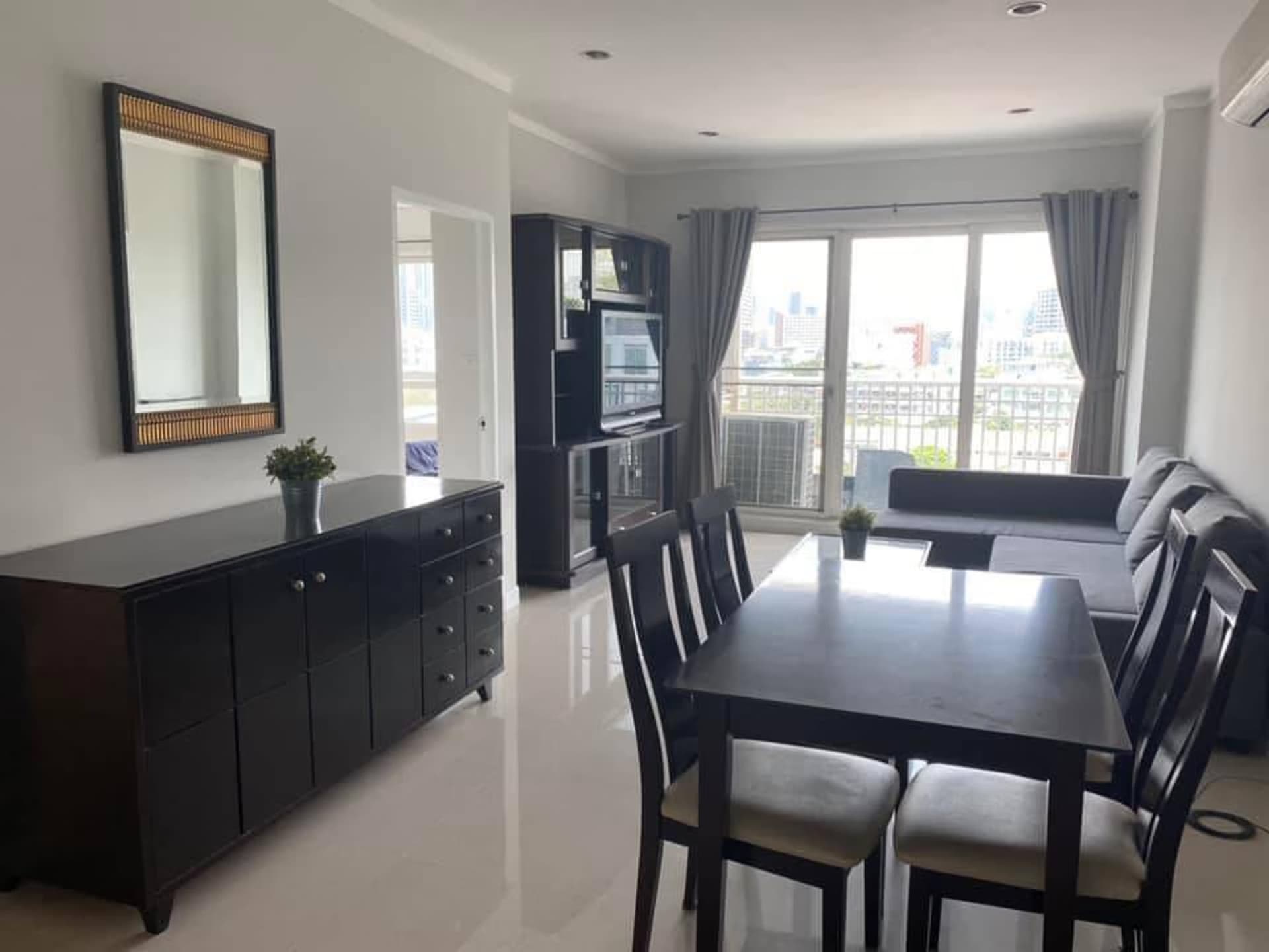 2 Bed Condo for Rent in Sathon - Image 2