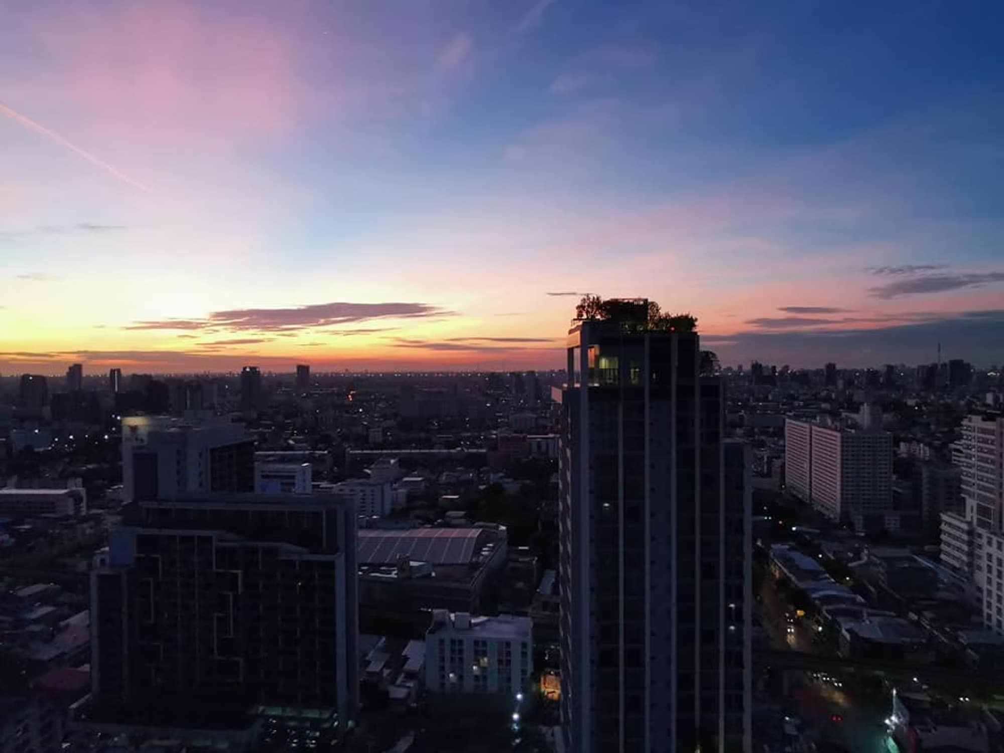 2 Bed Condo for Sale in Phaya Thai - Image 7