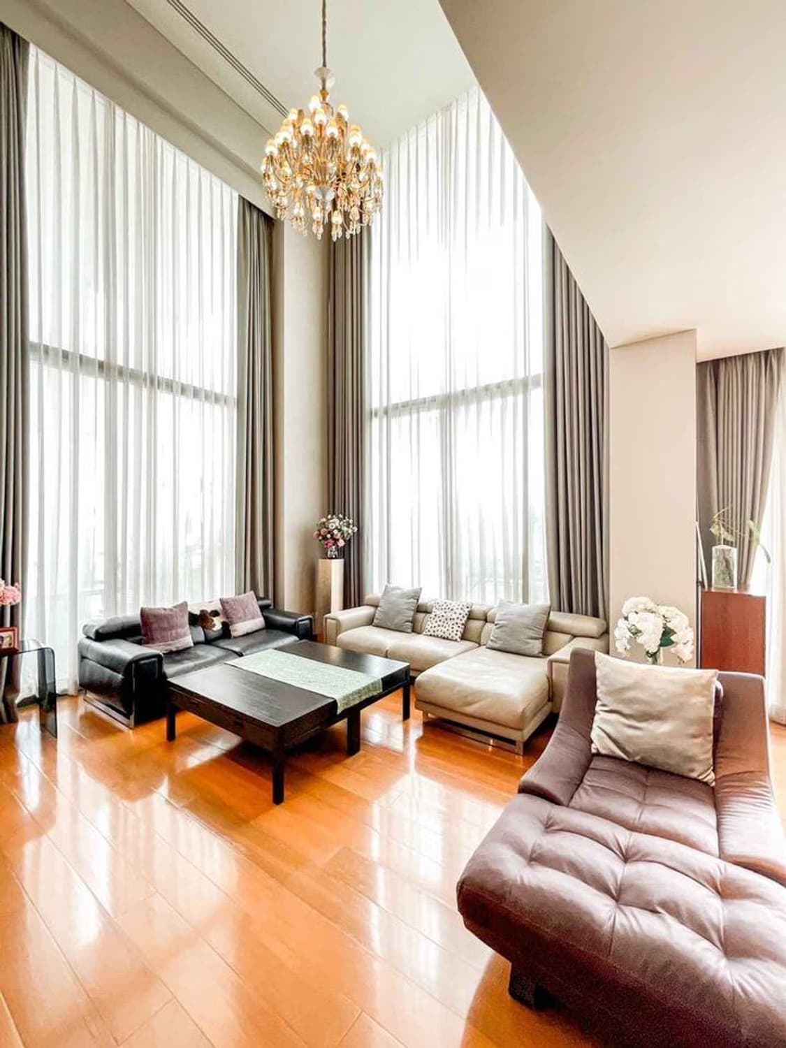 3 Bed Condo for Sale in Sathon - Image 2