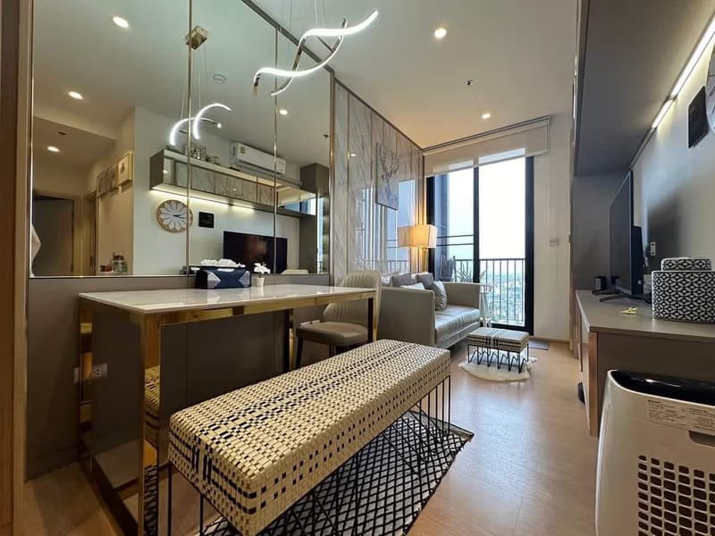 2 Bed Condo for Rent in Watthana