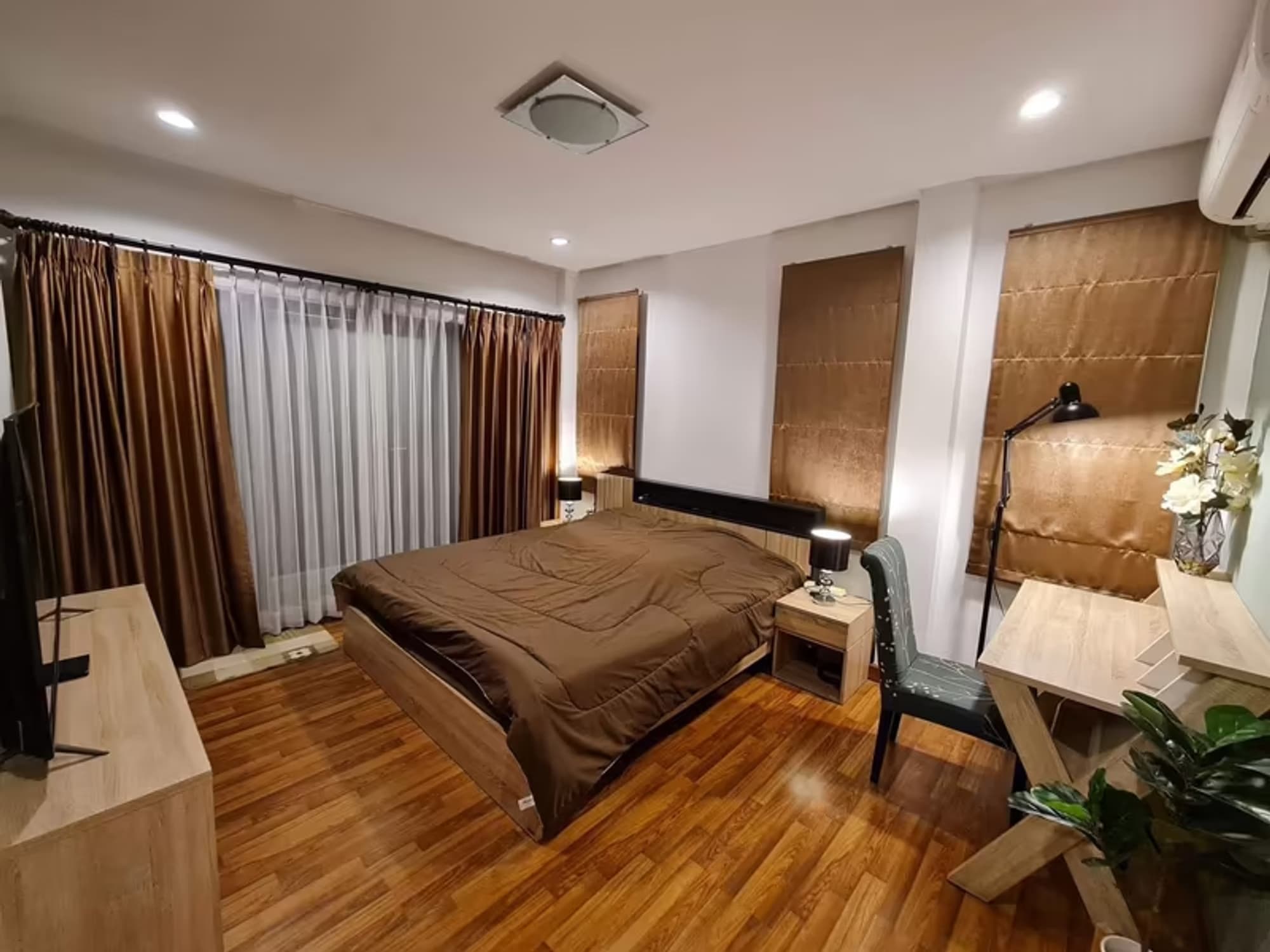 3 Bedroom House - Image 4