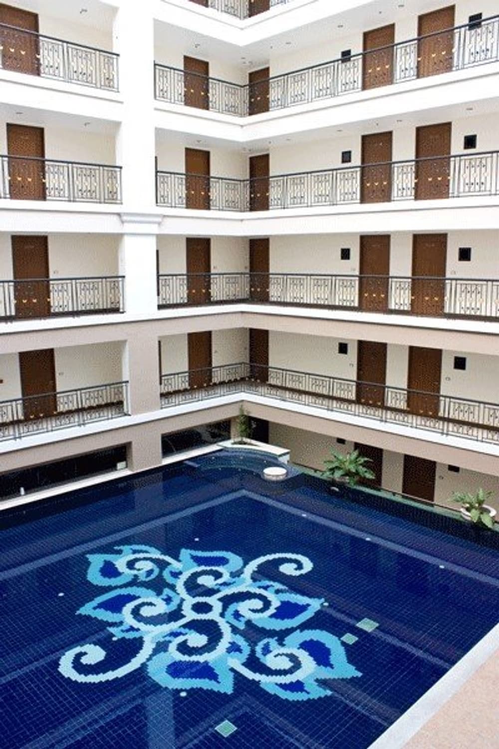1 Bed Condo for Sale  Near Sala Daeng BTS - Image 4