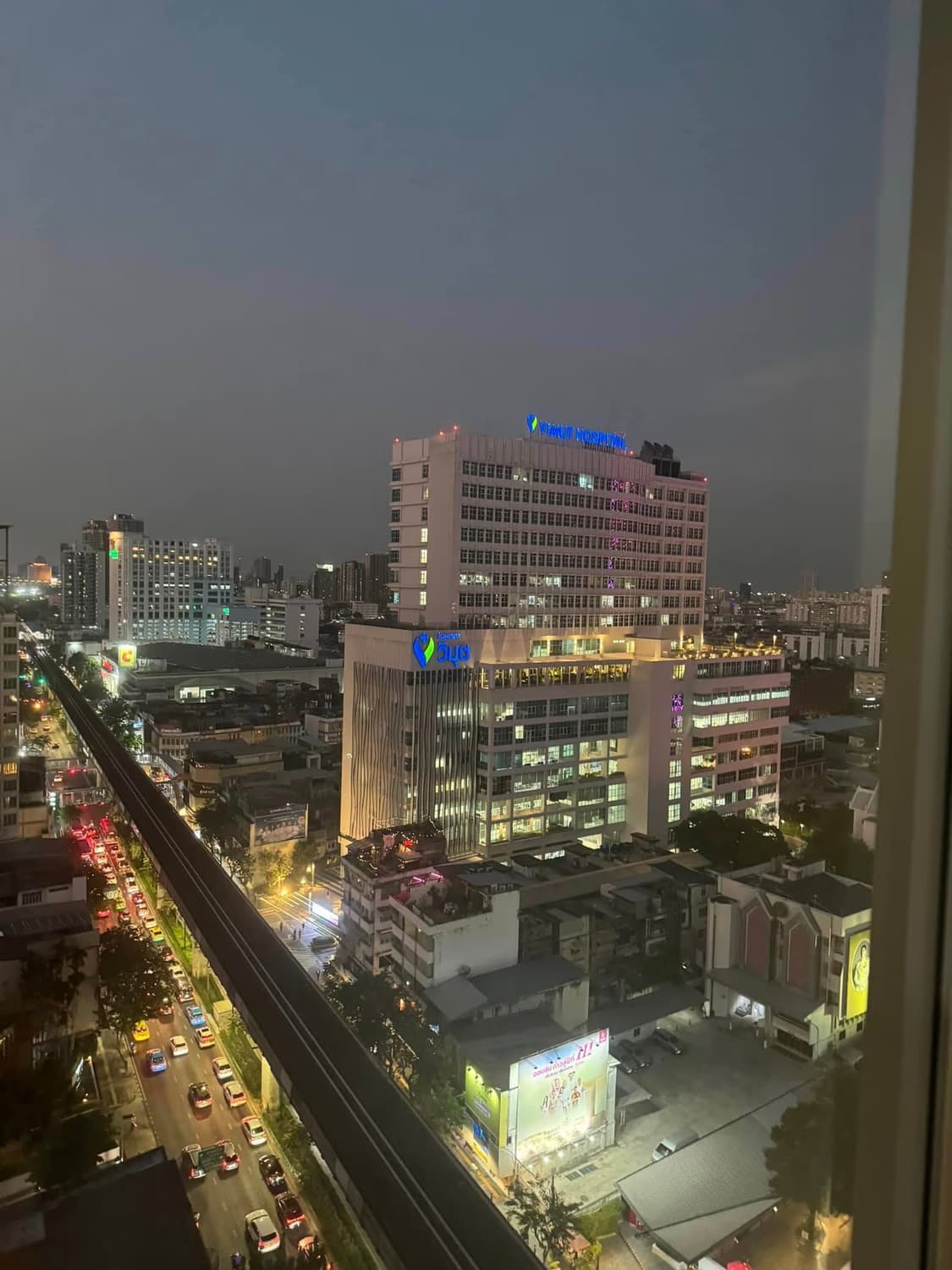 1 Bed Condo for Rent in Phaya Thai - Image 9