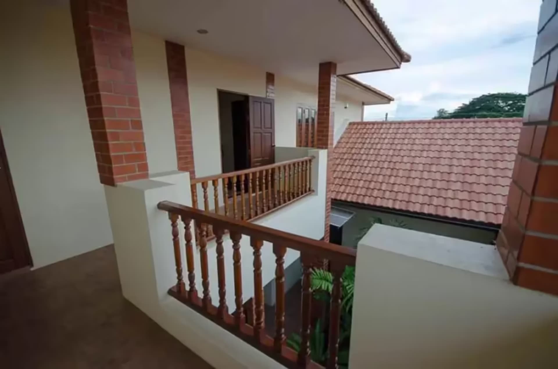 3 Bedroom House - Image 8