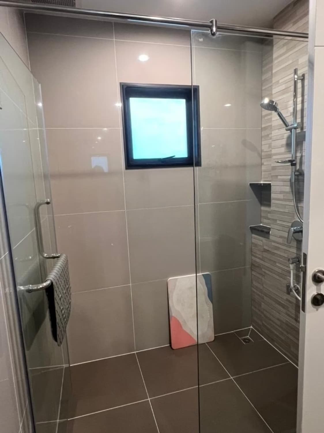 4 Bed House for Rent in Prawet - Image 18