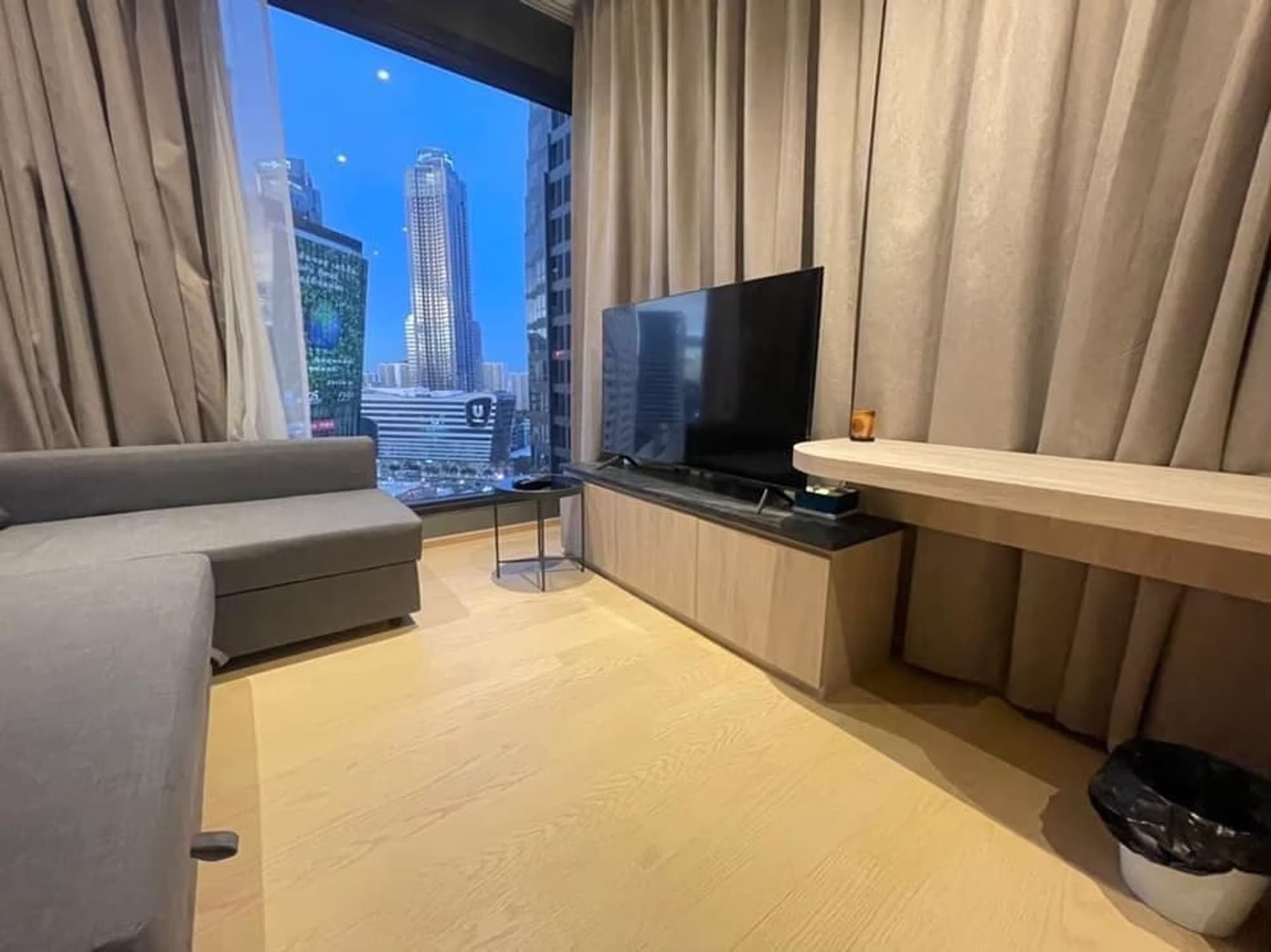1 Bed Condo for Rent  Near Phra Ram 9 MRT - Image 1