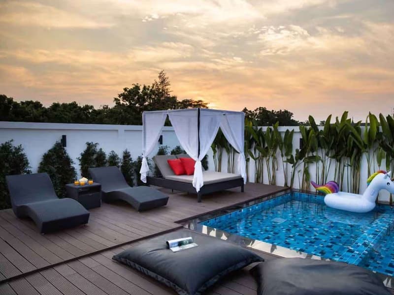 6 Bed House for Sale in Saraphi District