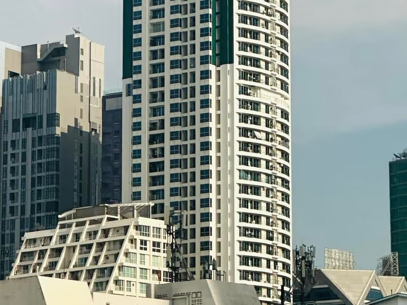 Condo for Sale at Sathon House