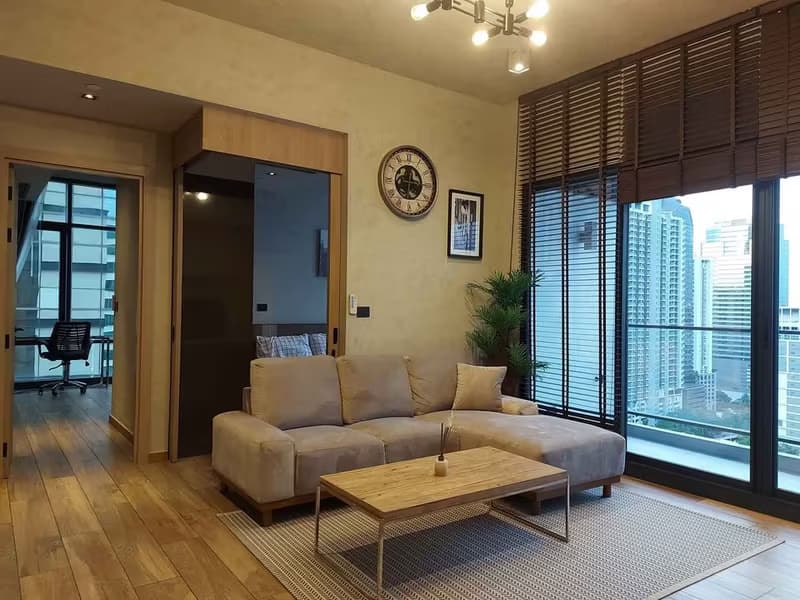 The Lofts Asok by Raimon Land