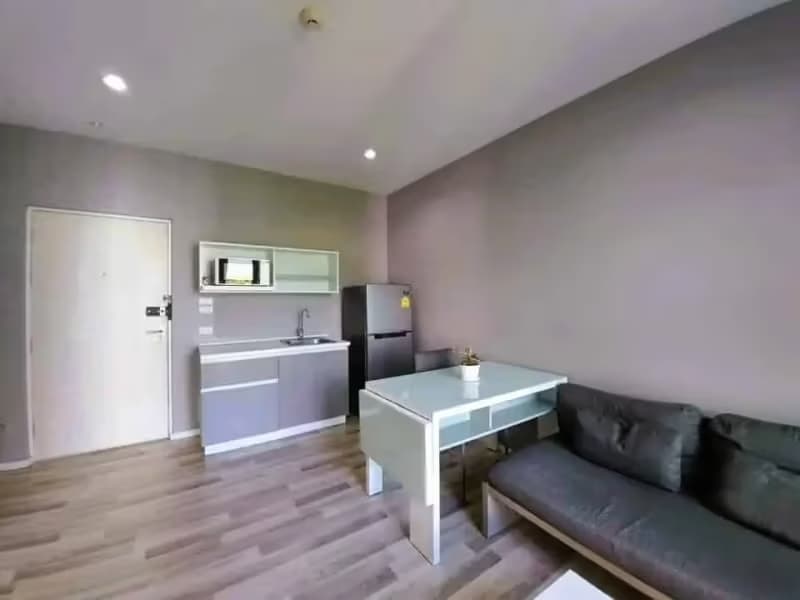 1 Bedroom Condo