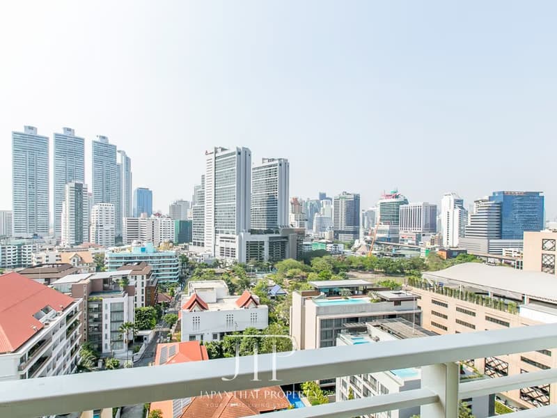 3 Bed Condo for Rent and Sale in Khlong Toei