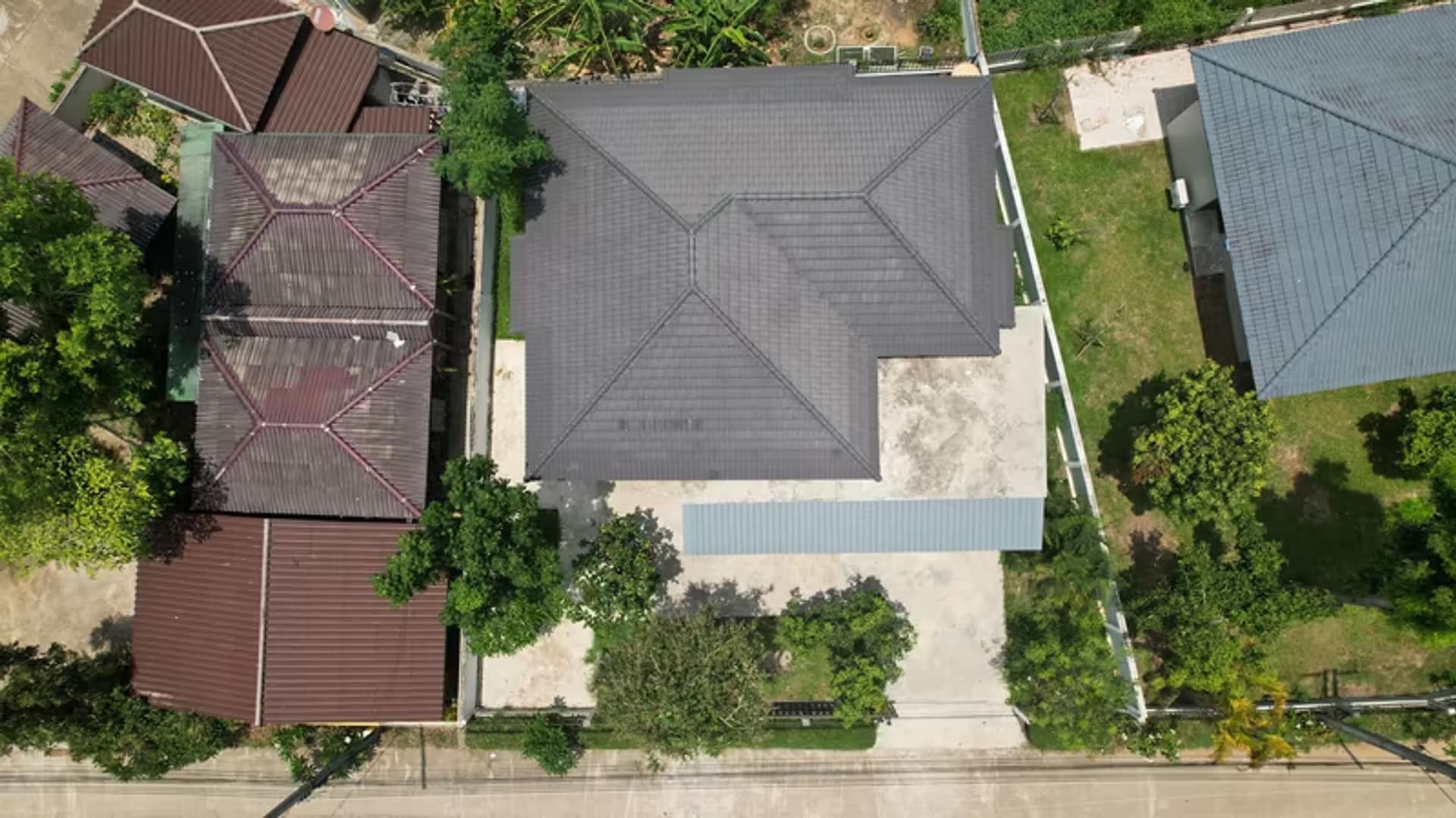 3 Bedroom House - Image 5