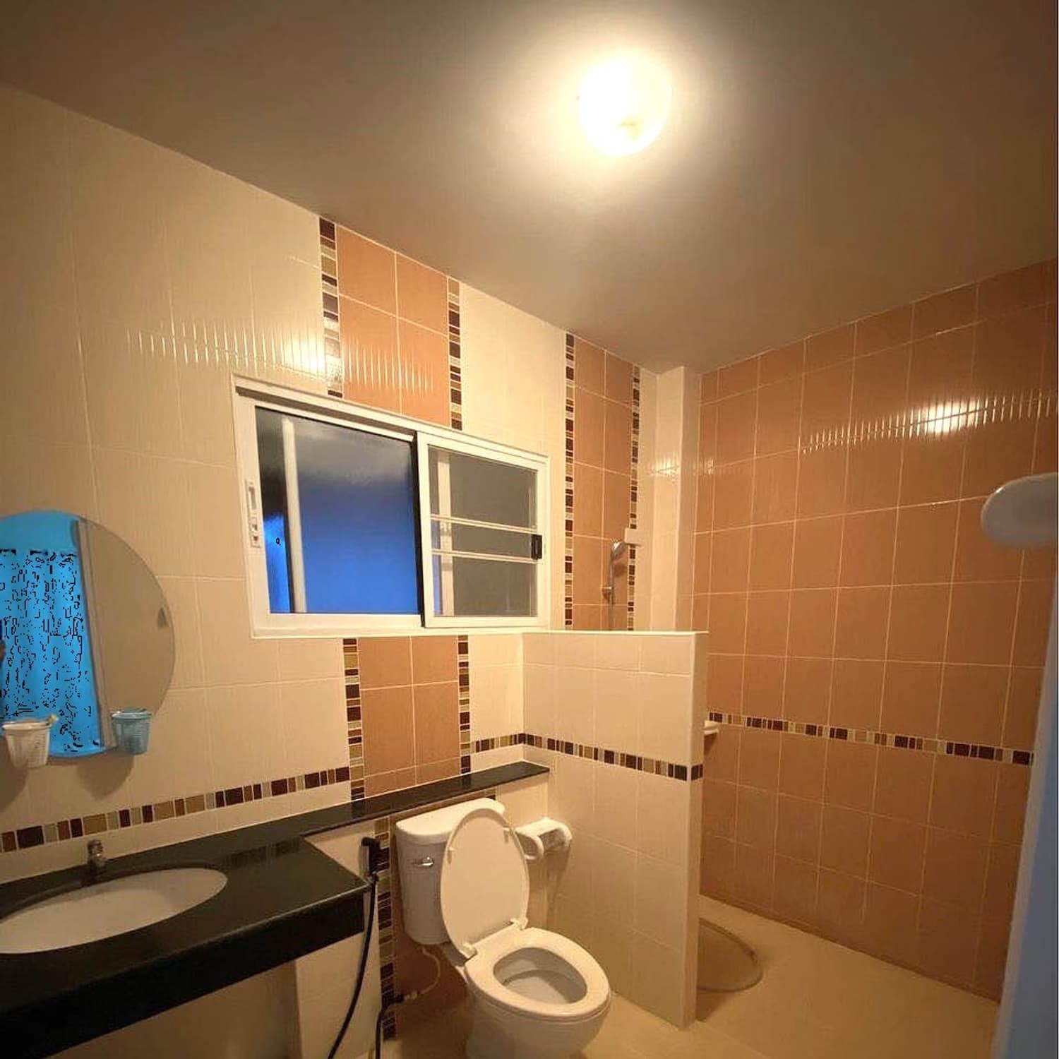 3 Bed House for Rent in San Kamphaeng - Image 9