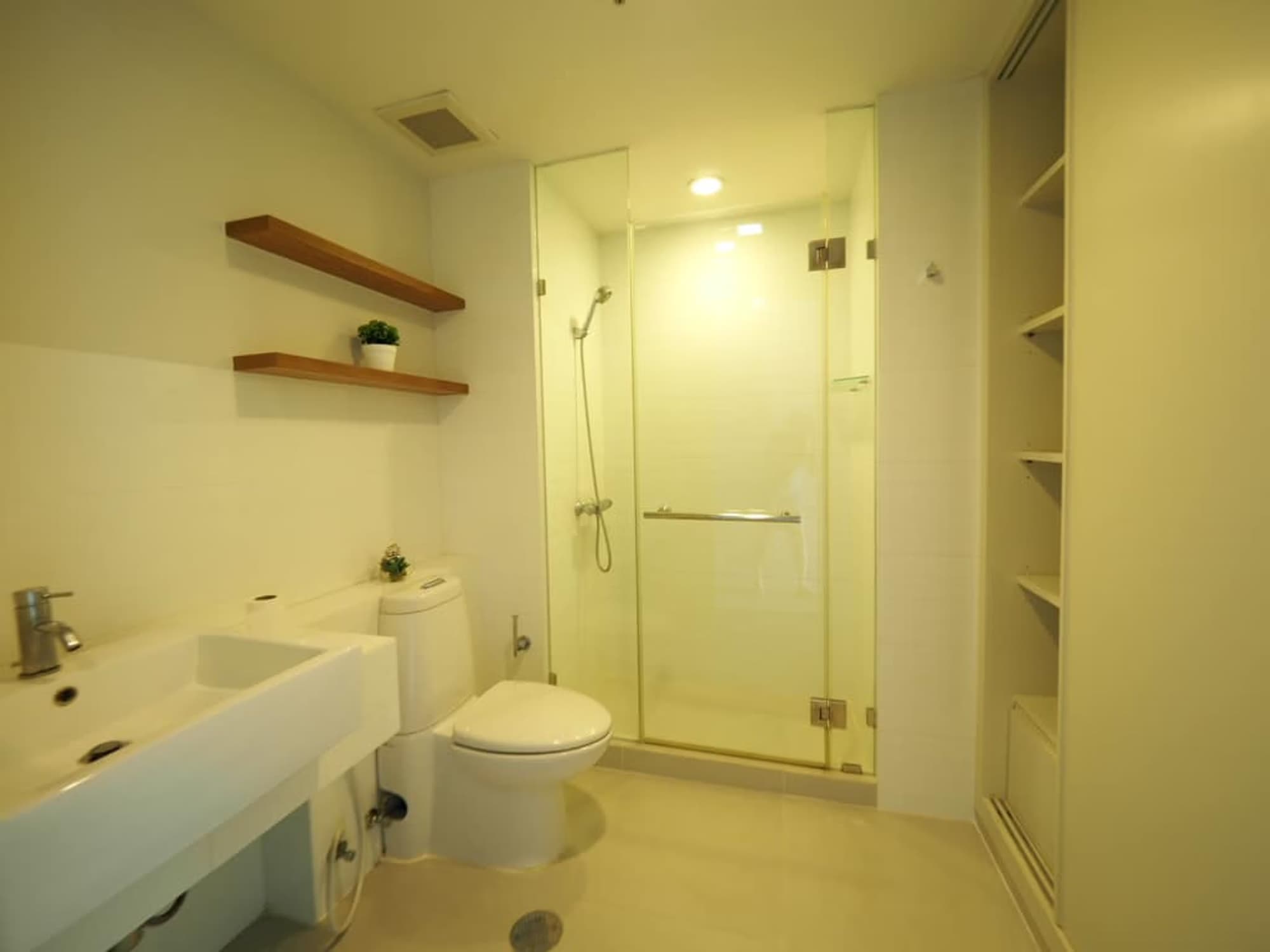  - Image 4